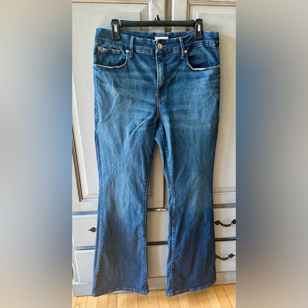 Good American Flare Jeans